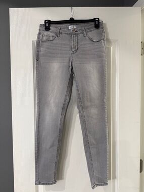 Kensie Light Gray Skinny Stretch Jeans size 4 - 27” inseam